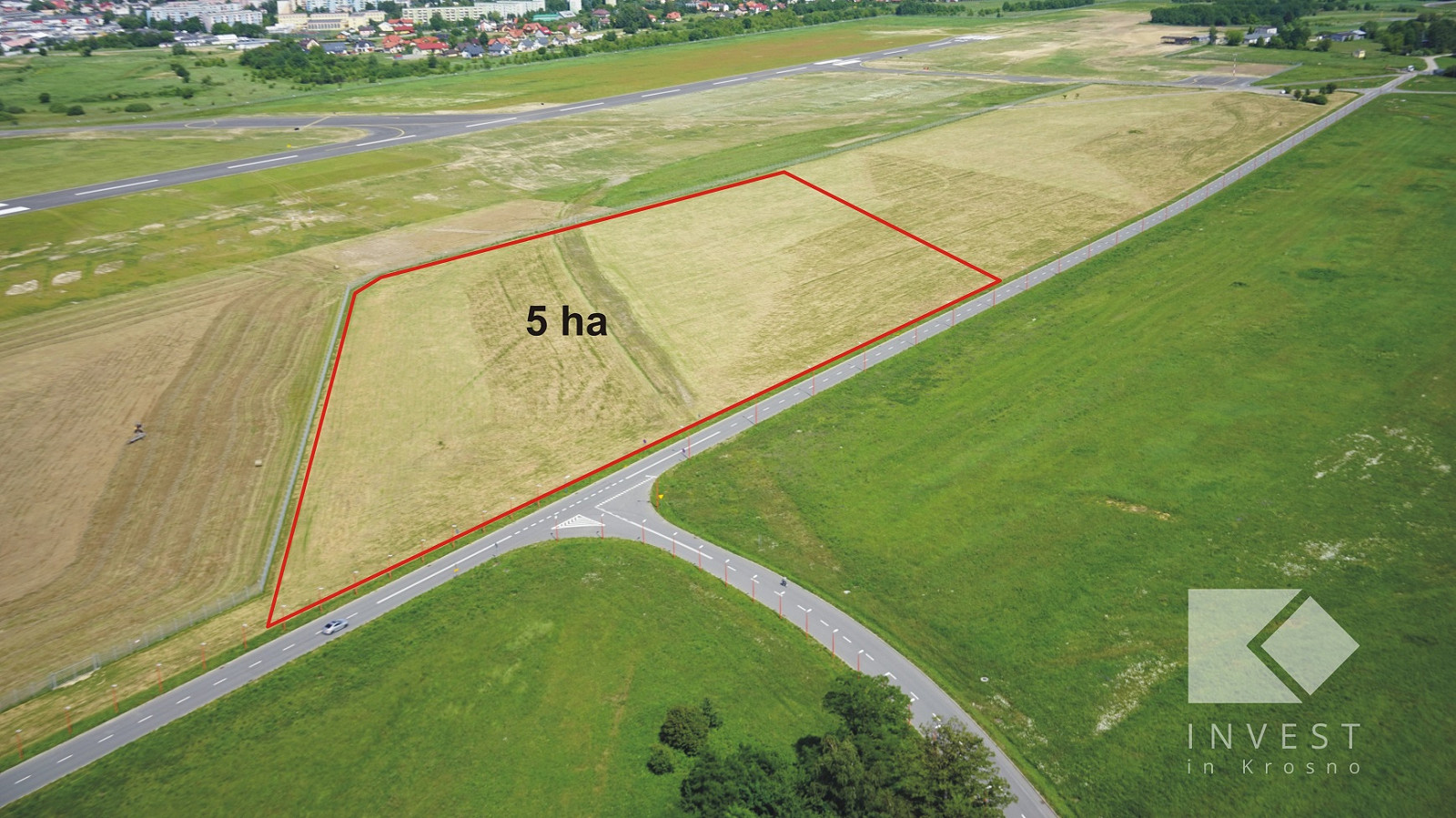5 ha przy lotnisku na sprzedaż - zdjęcie w treści 