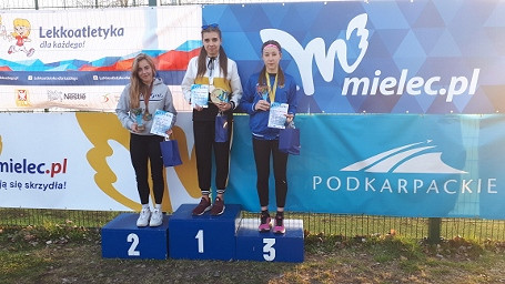 Agnieszka Chorzępa i Szymon Gużkowski na podium cyklu Grand Prix - zdjęcie w treści 