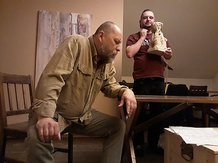 Spowiedź w drewnie. Zapraszamy na premiere spektaklu - zdjęcie w treści  nr 1