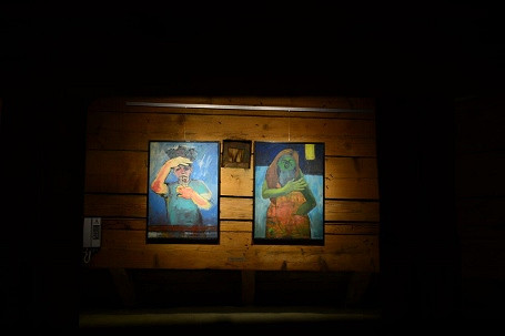 Patrzymy w przyszłość – uroczyste otwarcie wystawy uczniów Liceum Plastycznego - zdjęcie w treści nr 1