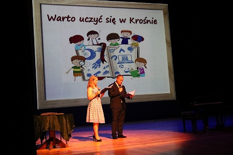 Najlepsi z najlepszych. Prezydent nagrodził najlepszych uczniów - zdjęcie w treści  nr 2