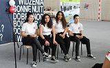uczestnicy uczniowie chóru wraz z uczniami mzs4 podczas warsztatów