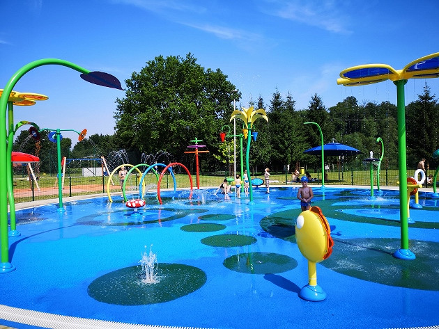 Zapraszamy na baseny - zdjęcie w treści 