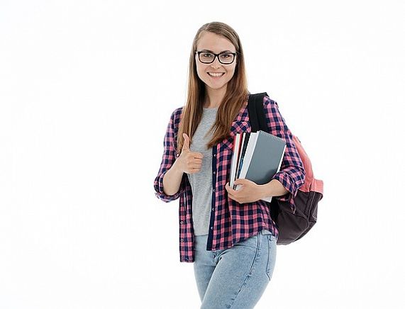 Uczennica. Źródło grafiki pixabay