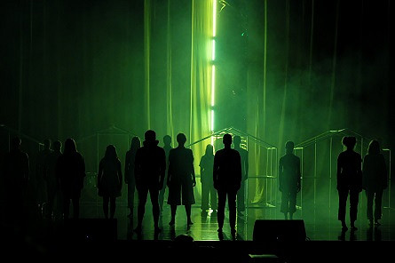 Spektakl JA JESTEM PAMIĘCIĄ poprzedził uroczystą inaugurację KARPACKICH KLIMATÓW - zdjęcie w treści  nr 1