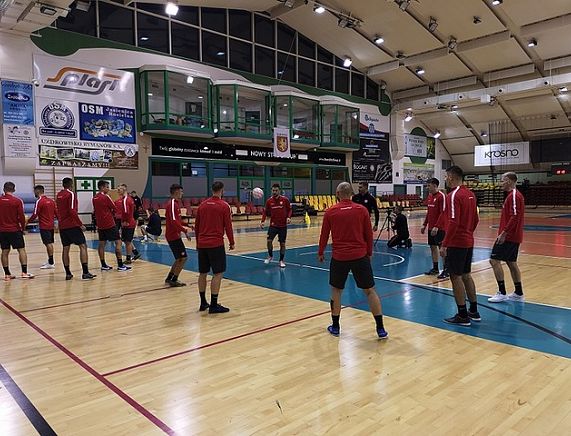 Reprezentacja Polski Seniorów w Futsalu trenuje w Krośnie