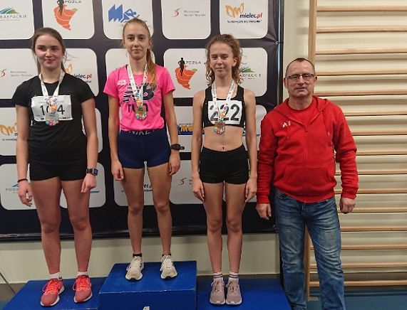 Krośnieńscy sportowcy na Halowych Mistrzostwach Województwa Juniorów w Mielcu