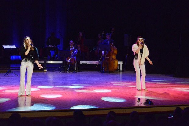 Występ Pro Musica podczas XXVII Koncertu Noworocznego - zdjęcie w treści 