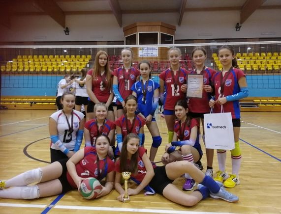 Młodziczki Karpaty MOSiR Krosno z brązowymi medalami w Turnieju wojewódzkim