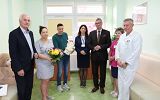 Szczęśliwych rodziców odwiedził Zastępca Prezydent Miasta Krosna Bronisław Baran oraz Dyrekcja krośnieńskiego szpitala