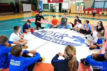 Przygoda z piłką nożną w obiektach MOSiR Krosno - zdjęcie w treści