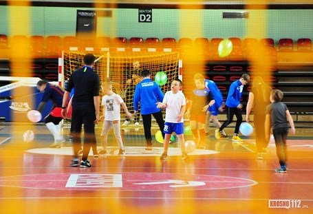 Przygoda z piłką nożną w obiektach MOSiR Krosno - zdjęcie w treści nr 1