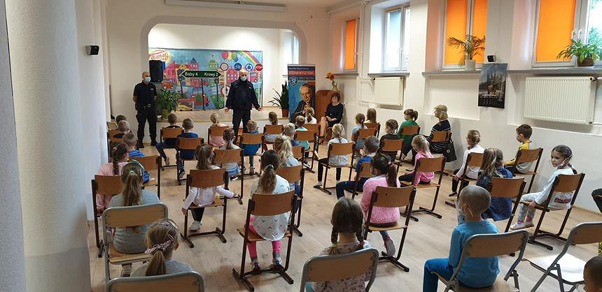 Odblaski dla pierwszaków w ramach akcji 