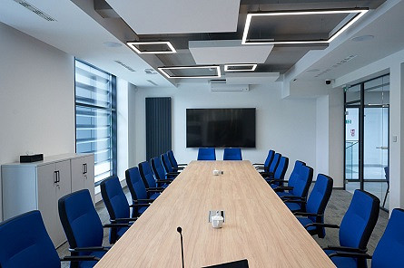 KROŚNIEŃSKI HOLDING KOMUNALNY MA NOWĄ SIEDZIBĘ - zdjęcie w treści nr 2