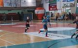 Mecz piłki nożnej halowej podczas Turnieju Finałowego Młodzieżowych Mistrzostw Podkarpacia w Futsalu