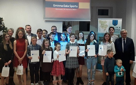 Stypendia sportowe i nagrody dla zawodników i trenera Klubu - zdjęcie w treści  nr 1