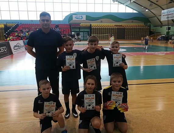 Drużyny, które startowały w halowym turnieju Lokalizacji Akademii Piłkarskiej Vivio