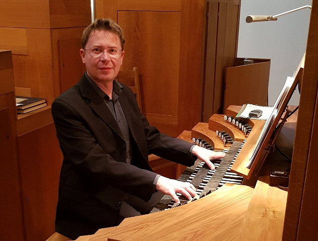 Inauguracyjny recital organowy w ramach cyklu: Letnie koncerty w świątyniach - zdjęcie w treści 