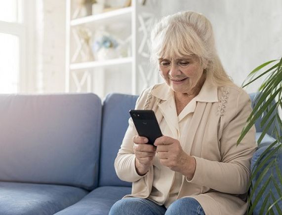 Źródło: Freepick - senior