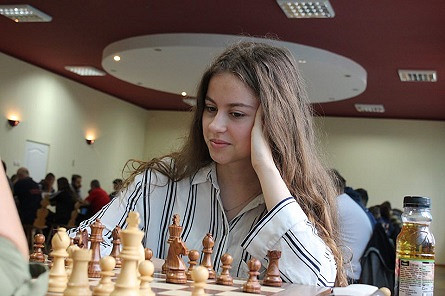 Brązowy medal i awans KKSz Karpaty Urania MOSiR Krosno do II ligi seniorów w szachach - zdjęcie w treści