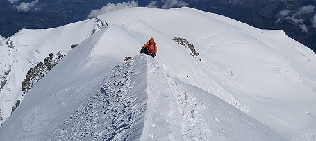 MONT BLANC ZDOBYTY DLA MIASTA KROSNA - zdjęcie w treści 
