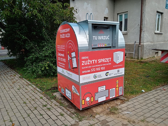Czerwone pojemniki już w Krośnie! - zdjęcie w treści nr 1