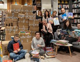 Przekazanie książek dla OREW