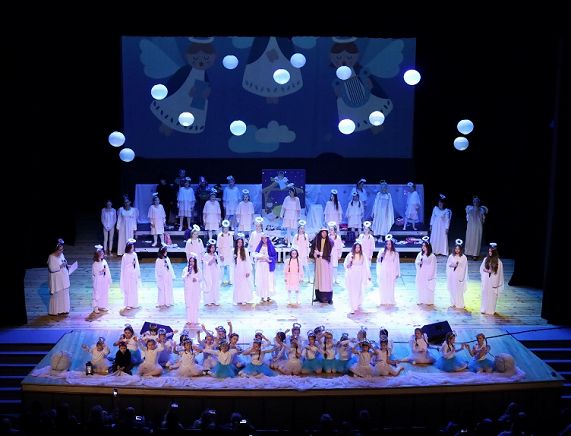 Widowisko "Anieli w niebie śpiewają"