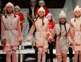 Widowisko "Anieli w niebie śpiewają"