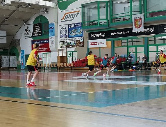 Reprezentacja Polski kobiet w futsalu trenuje w hali MOSiR Krosno