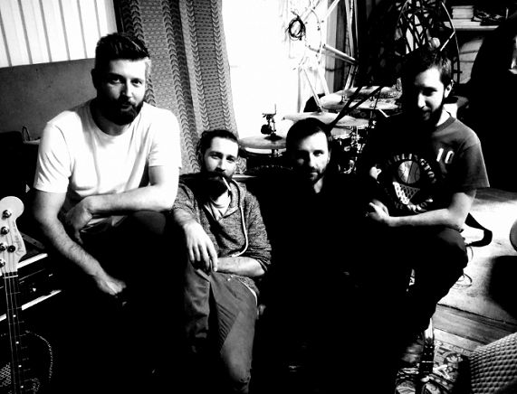 Zdjęcie członków zespołu Ruch Taki Jak Zwykle