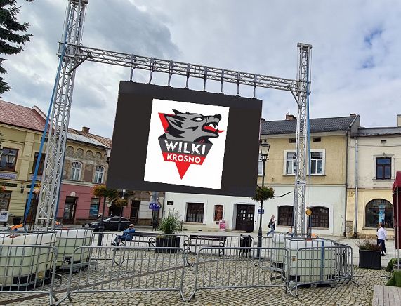 Telebin ustawiony na krośnieńskim rynku