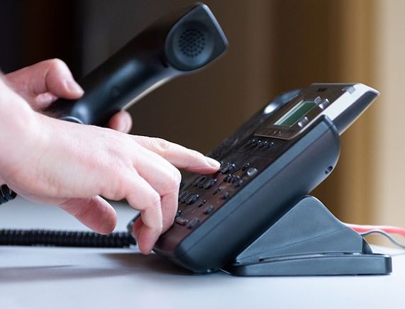 telefon - fot. pixabay.jpg