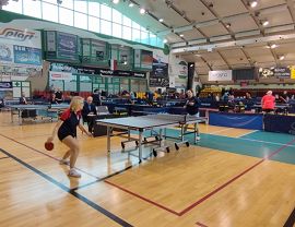 Uczestnicy zawodów tenisowych