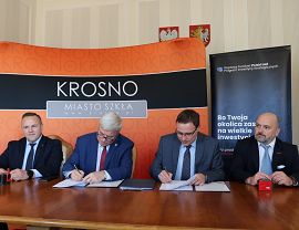 Podpisanie umowy na budowę łącznika drogowego Krosna do S19