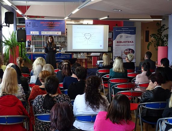 Konferencja w bibliotece