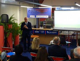 Konferencja w bibliotece