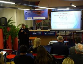 Konferencja w bibliotece