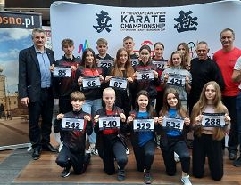 Krośnieńscy karatecy na zawodach w Myślenicach