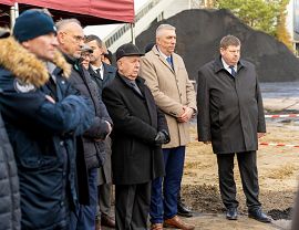 Blok Energetyczny - uczestnicy uroczystej inauguracji budowy i wmurowania kamienia węgielnego