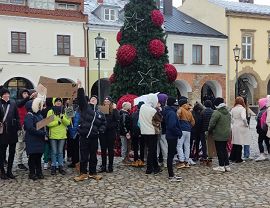 Happening antysmogowy na krośnieńskim runku