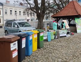 Happening antysmogowy na krośnieńskim runku