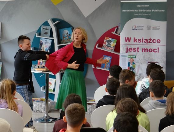 Ewa Nowak o pisaniu - spotkanie w KBP