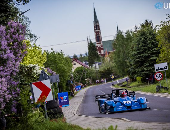 Smochód w czasie wyścigu, Kierowca PETIT, Fot. Agnieszka Wołkowicz