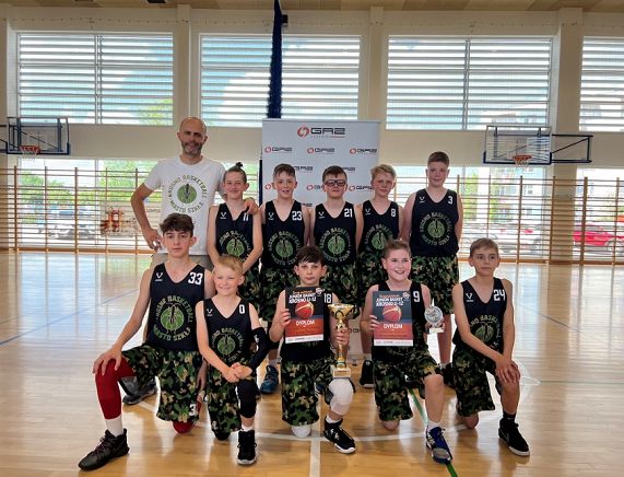 Turniej Koszykówki JUNIOR BASKET Krosno U-12 - drużyna z Krosna