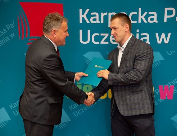 Mateusz Winnicki - medalista w trójboju siłowym