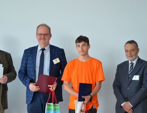 Uczniowie Mechanika IV drużyną w Polsce - wręczenie nagród