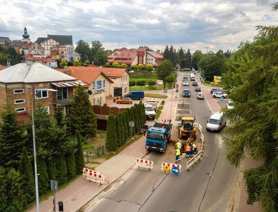 Roboty na ul. Okrzei widziane z lotu ptaka 2.jpg