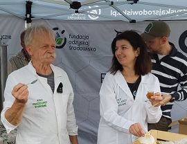 Miejskie miodobranie fot. M. Fiejdasz