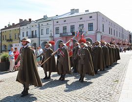 Pod pomnikiem Marszałka i defilada (22) (1020x680).jpg